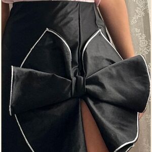 Fashion Nova Black Bow Pencil Skirt